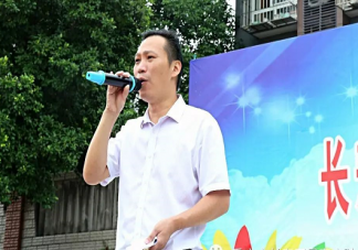 2019年小學秋季開學典禮校長講話稿 小學開學典禮校長發(fā)言稿三篇