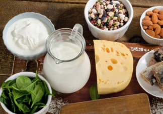 嬰幼兒什么時(shí)候需要補(bǔ)鈣 寶寶補(bǔ)鈣的最佳時(shí)期是什么時(shí)候