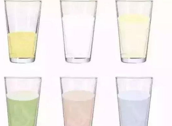 母乳顏色越深越有營(yíng)養(yǎng)嗎 母乳顏色和營(yíng)養(yǎng)有關(guān)系嗎