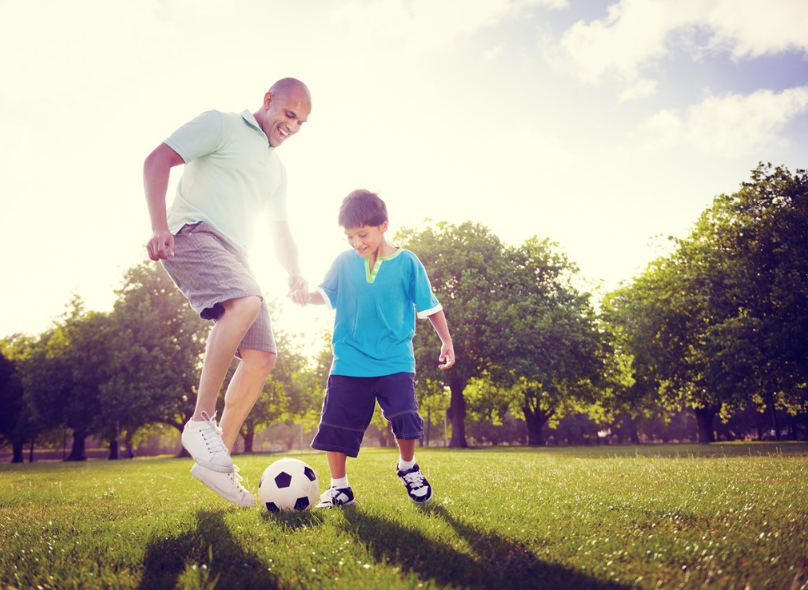 爸爸怎么陪孩子玩 爸爸在家陪孩子玩要怎么做