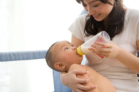 怎么判斷寶寶的消化情況 母乳消化不好怎么辦