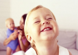 寶寶第一次長牙說說 紀念寶寶長了第一顆牙說說