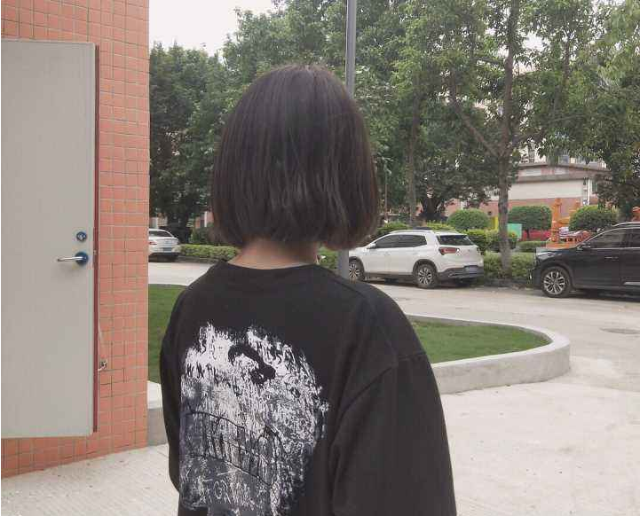 剪短頭發的朋友圈心情說說 剪掉頭發的朋友圈唯美句子