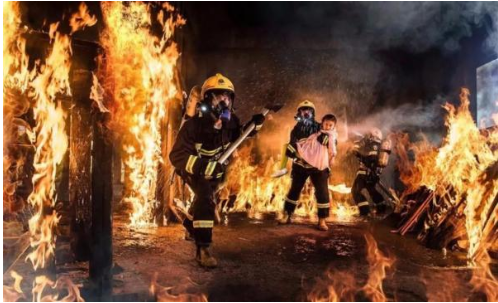 致敬最帥逆行者的朋友圈個(gè)性說說 向消防員戰(zhàn)士致敬的說說句子