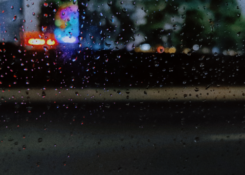 終于下雨了的句子短語(yǔ) 終于下雨了說(shuō)說(shuō)朋友圈