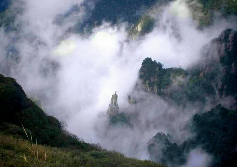 梵凈山旅游朋友圈說說 梵凈山旅行心情說說