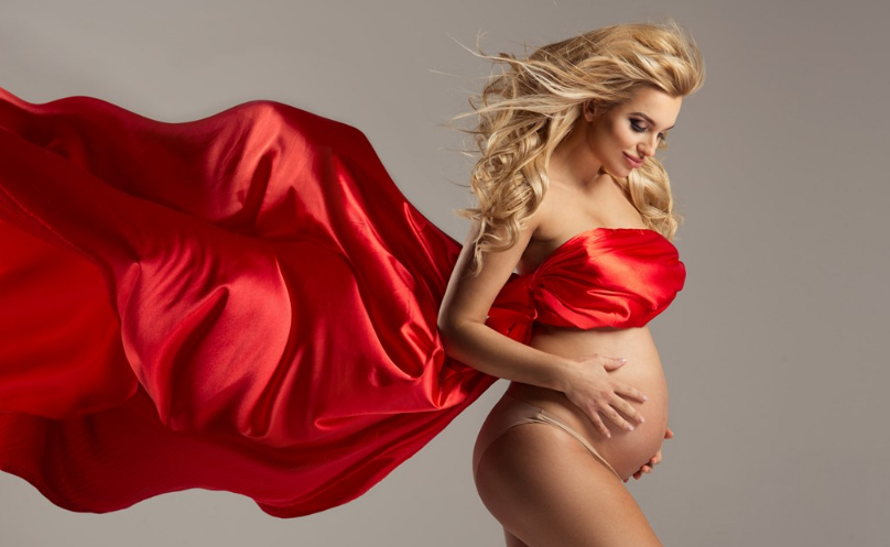 準媽媽懷孕后可以戴隱形眼鏡嗎 懷孕戴隱形眼鏡會不會不好 準媽媽懷孕后可以戴隱形眼鏡嗎 懷孕戴隱形眼鏡會不會不好