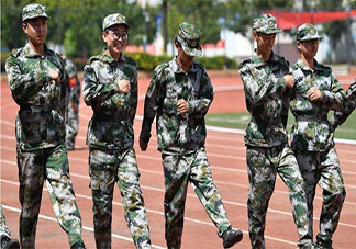 軍訓教官被帶成順拐的爆笑瞬間 軍訓時有哪些有趣的事情