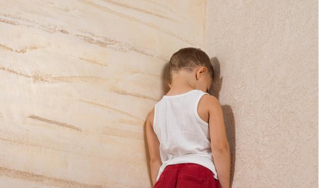 什么樣的孩子在幼兒園容易受欺負 孩子在幼兒園容易受欺負的幾種類型