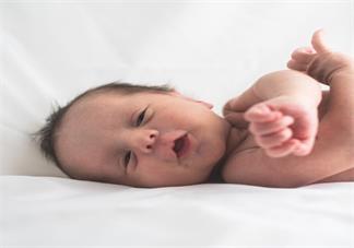 孩子吃了奶瓶不吃母乳怎么辦 孩子出現乳頭混淆要怎么改善