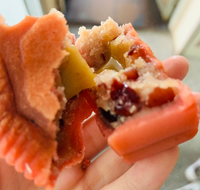 中秋節吃月餅說說 中秋節吃月餅句子心情 中秋節吃月餅說說 中秋節吃月餅句子心情