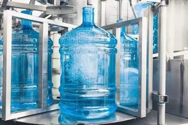 孩子吃飯的餐具用什么材質的比較好 孩子吃飯餐具推薦