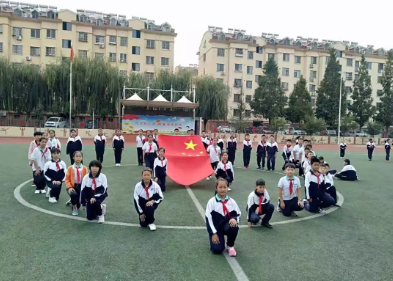 2019小學(xué)慶國(guó)慶主題活動(dòng)新聞稿美篇 小學(xué)國(guó)慶節(jié)活動(dòng)報(bào)道簡(jiǎn)訊