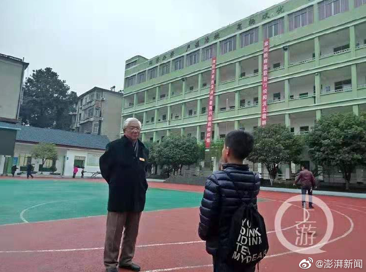 三年級才上數(shù)學(xué)課被叫停是怎么回事 三年級才上數(shù)學(xué)課是什么學(xué)校 三年級才上數(shù)學(xué)課被叫停是怎么回事 三年級才上數(shù)學(xué)課是什么學(xué)校