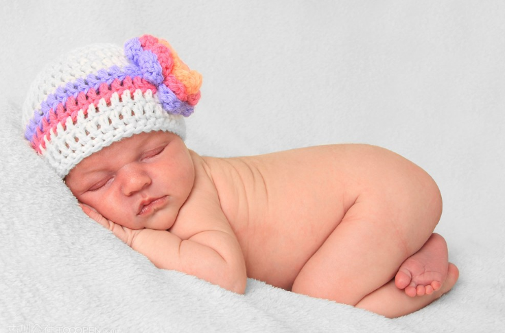 孩子口腔疾病怎么區(qū)分 口腔潰瘍、皰疹性咽峽炎、鵝口瘡有什么區(qū)別