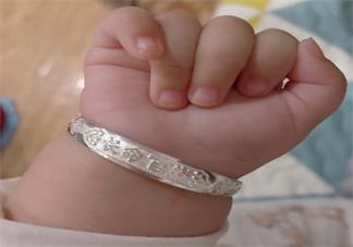 初為人父余生請(qǐng)多指教心情 初為人父的喜悅短句子