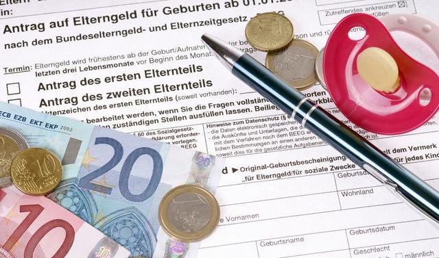 生育津貼申請(qǐng)多久能報(bào)下來(lái) 生育津貼和產(chǎn)假工資可以同時(shí)領(lǐng)取嗎 生育津貼申請(qǐng)多久能報(bào)下來(lái) 生育津貼和產(chǎn)假工資可以同時(shí)領(lǐng)取嗎