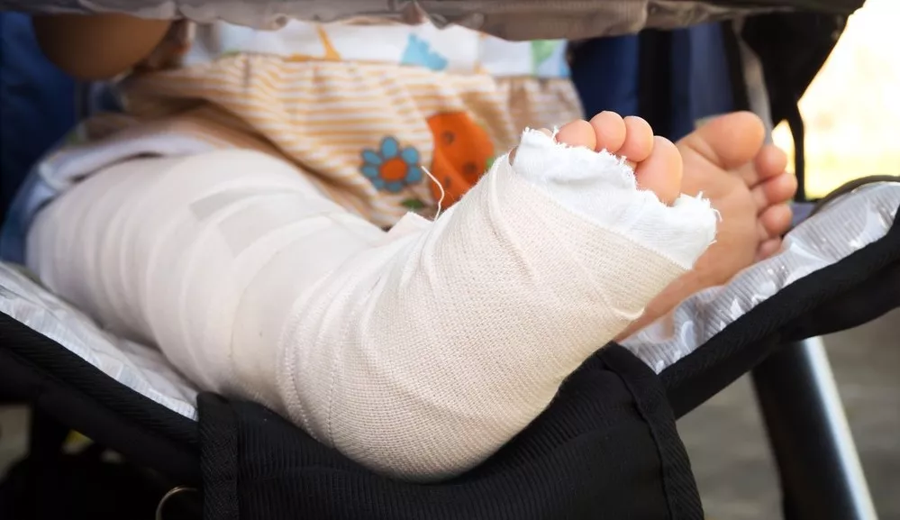 有什么方法可以避免孩子墜床 孩子墜床預(yù)防方法