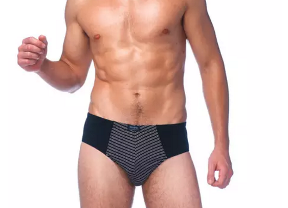 男性內(nèi)褲多久要換新的 男性內(nèi)褲有黃漬是什么情況