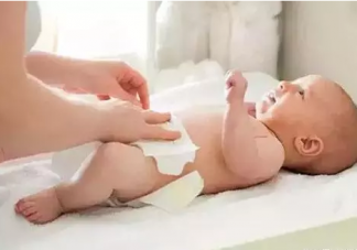 給寶寶綁腿真的能預防O型腿嗎 要不要給寶寶綁腿