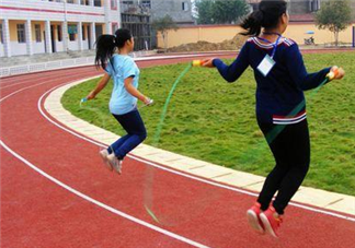 孩子幾歲學跳繩合適 怎么引導教孩子學跳繩