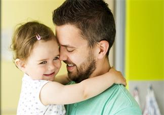 孩子的手腳冰涼要注意嗎 怎么判斷孩子手腳冰涼和穿衣