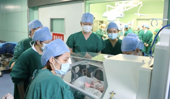 深圳媽媽四胞胎怎么樣了 深圳媽媽四胞胎怎么回事