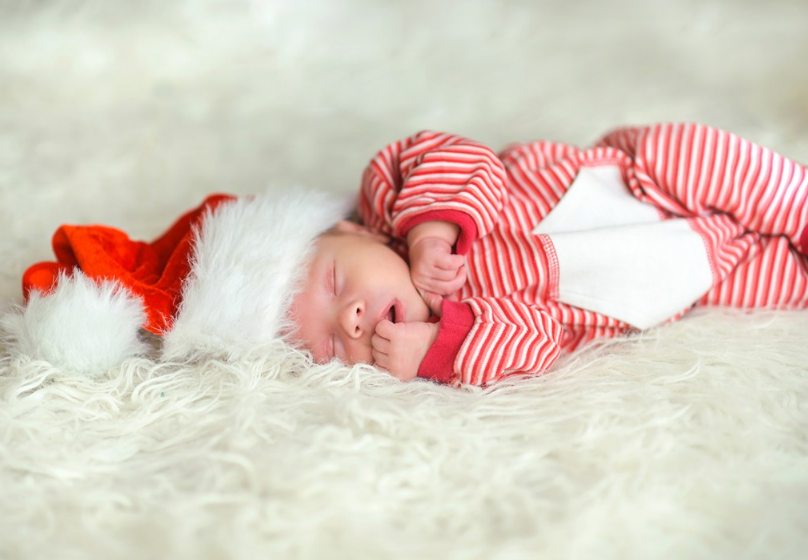 寶寶奶吃奶的時(shí)候睡著要叫醒他嗎 怎么預(yù)防避免孩子有奶睡的習(xí)慣