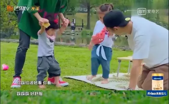 孩子什么時候學走路比較好 教孩子學走路要做好哪些準備 孩子什么時候學走路比較好 教孩子學走路要做好哪些準備