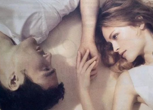 性生活時最好的親熱方式是什么 性生活怎么親熱更有欲望