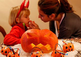 2019萬圣節親子活動方案 萬圣節幼兒園親子活動主題