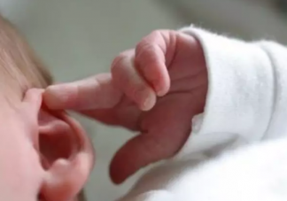 預防寶寶中耳炎的方法有哪些 為什么寶寶更容易得中耳炎