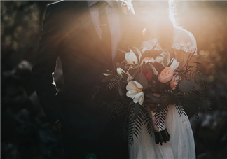 結婚后什么時候不宜懷孕 結婚后多久懷孕正常