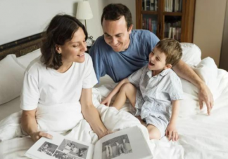 睡前講故事還是聊天好 睡前故事和聊天的區別