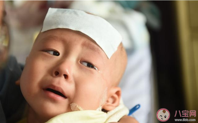 小寶寶受驚了有什么癥狀 怎么判斷寶寶受驚了 小寶寶受驚了有什么癥狀 怎么判斷寶寶受驚了