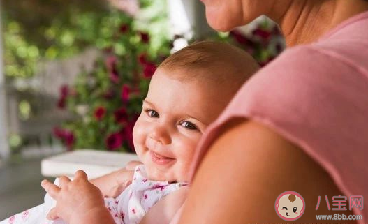 孩子不滿百天是不能抱出去的嗎 帶孩子出去玩要注意什么