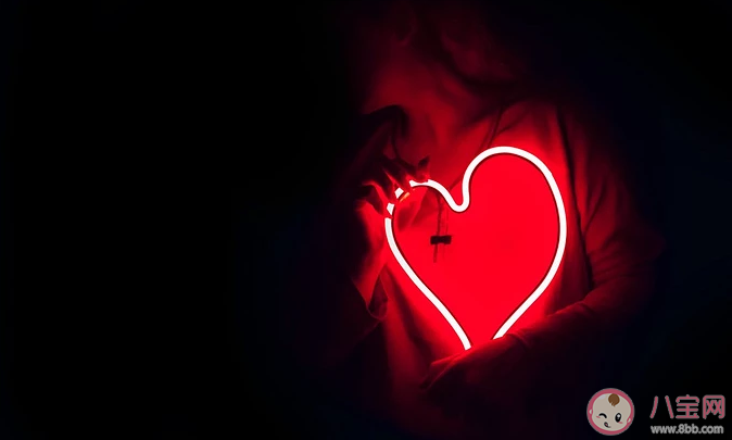 愛情中為什么會出現第三者 愛情中出現第三者怎么辦