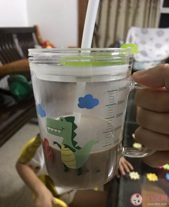 雅培小安素港版奶粉朱古力口味好喝嗎 雅培小安素港版奶粉孩子愛喝嗎