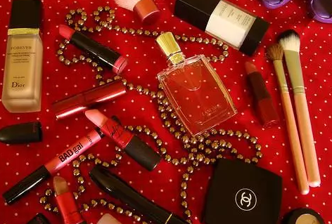 女生為何用不完一只口紅 女生口紅用不完的原因