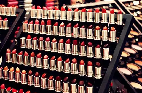 女生為何用不完一只口紅 女生口紅用不完的原因