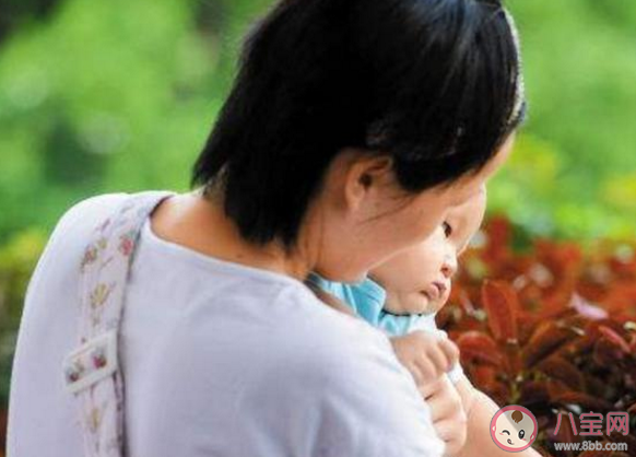 寶寶為什么喜歡揪媽媽的頭發 寶寶揪媽媽的頭發是什么原因