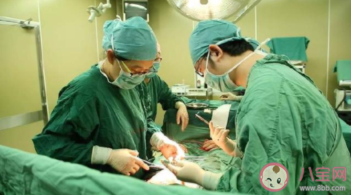 分娩時遇到男醫(yī)生有什么好處 分娩時遇到男醫(yī)生如何化解尷尬