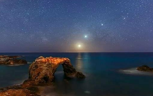 四星連珠高清無水印圖片 四星連珠圖片大全