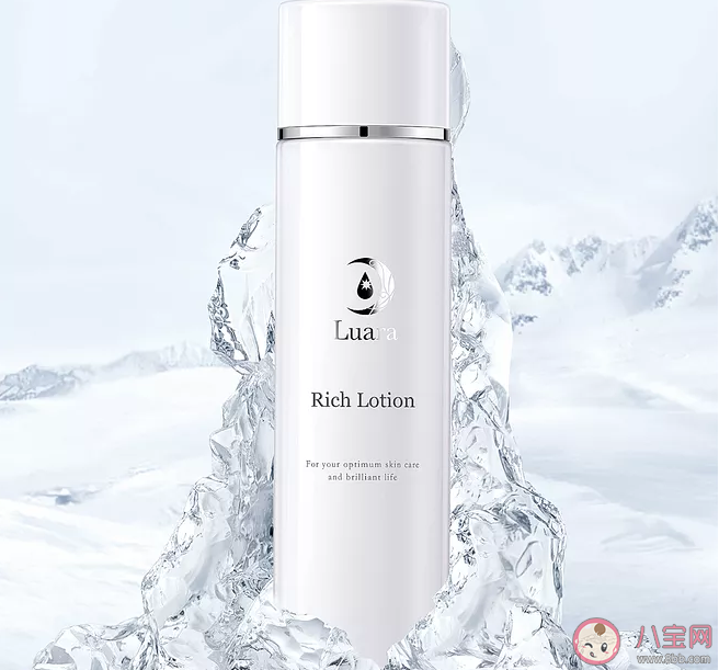 化妝水和爽膚水可以一起用嗎 化妝水和爽膚水怎么使用效果更好