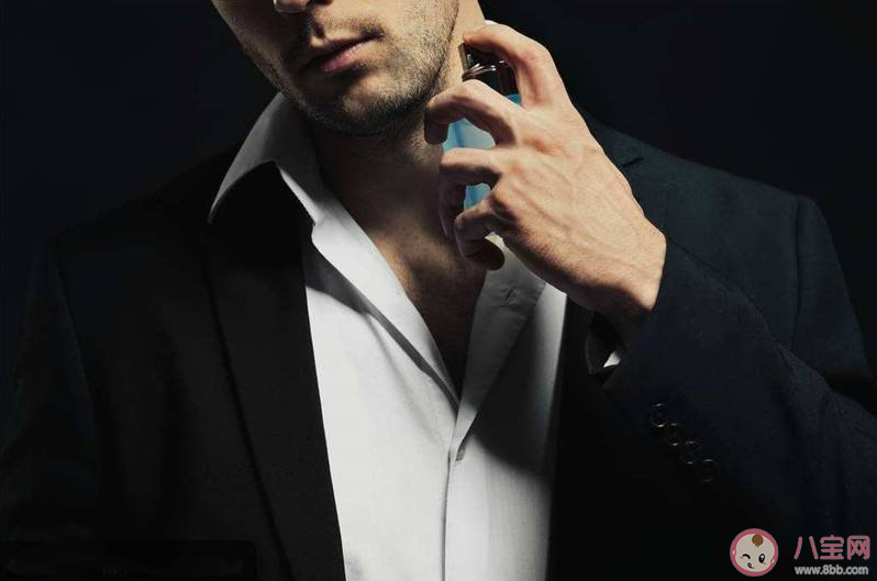 男士如何選擇合適自己的香水 挑選男士香水的小妙招有哪些