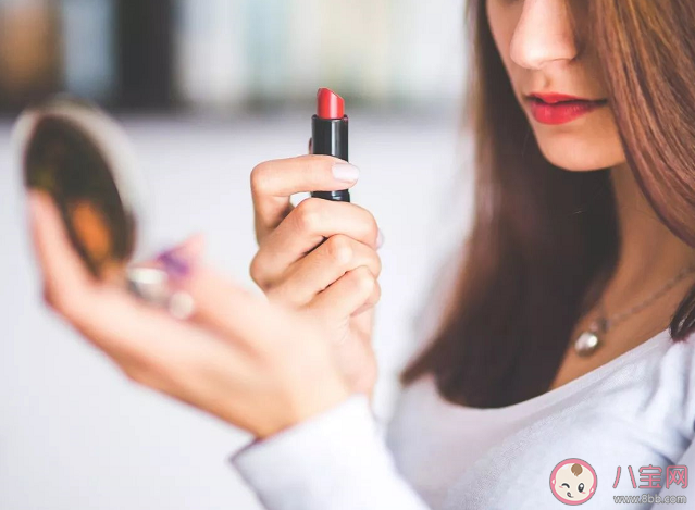 氣墊bb霜和cc霜的有什么區別 氣墊bb和cc霜哪個更好用