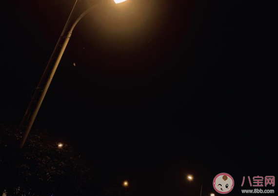 睡覺前除了晚安還能說什么 睡覺前說什么代替晚安