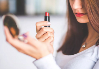 氣墊bb霜和cc霜的有什么區別 氣墊bb和cc霜哪個更好用