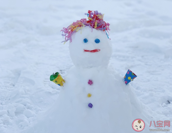 下大雪了帶圖唯美說(shuō)說(shuō) 突降大雪的心情感言句子 下大雪了帶圖唯美說(shuō)說(shuō) 突降大雪的心情感言句子