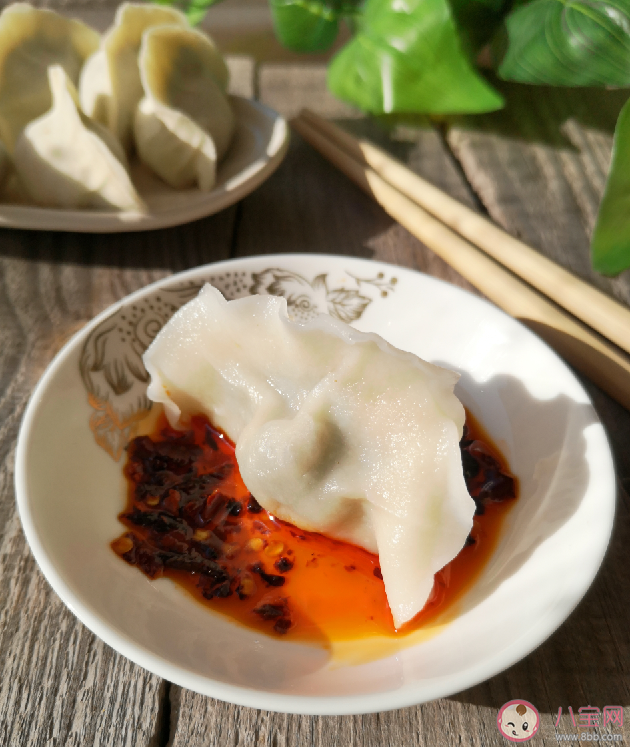 冬天吃餃子的句子感慨 關(guān)于在冬天吃餃子的說說